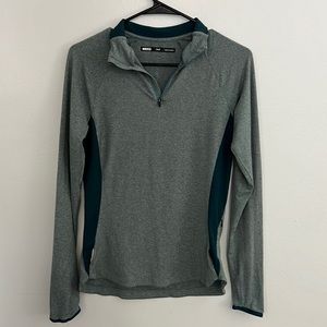 REI Women’s Long Sleeve Shirt. Size Small.